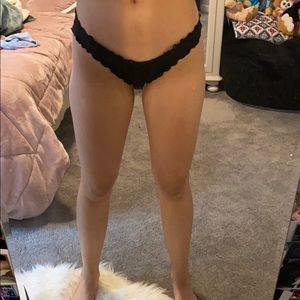 black cheeky bikini bottoms